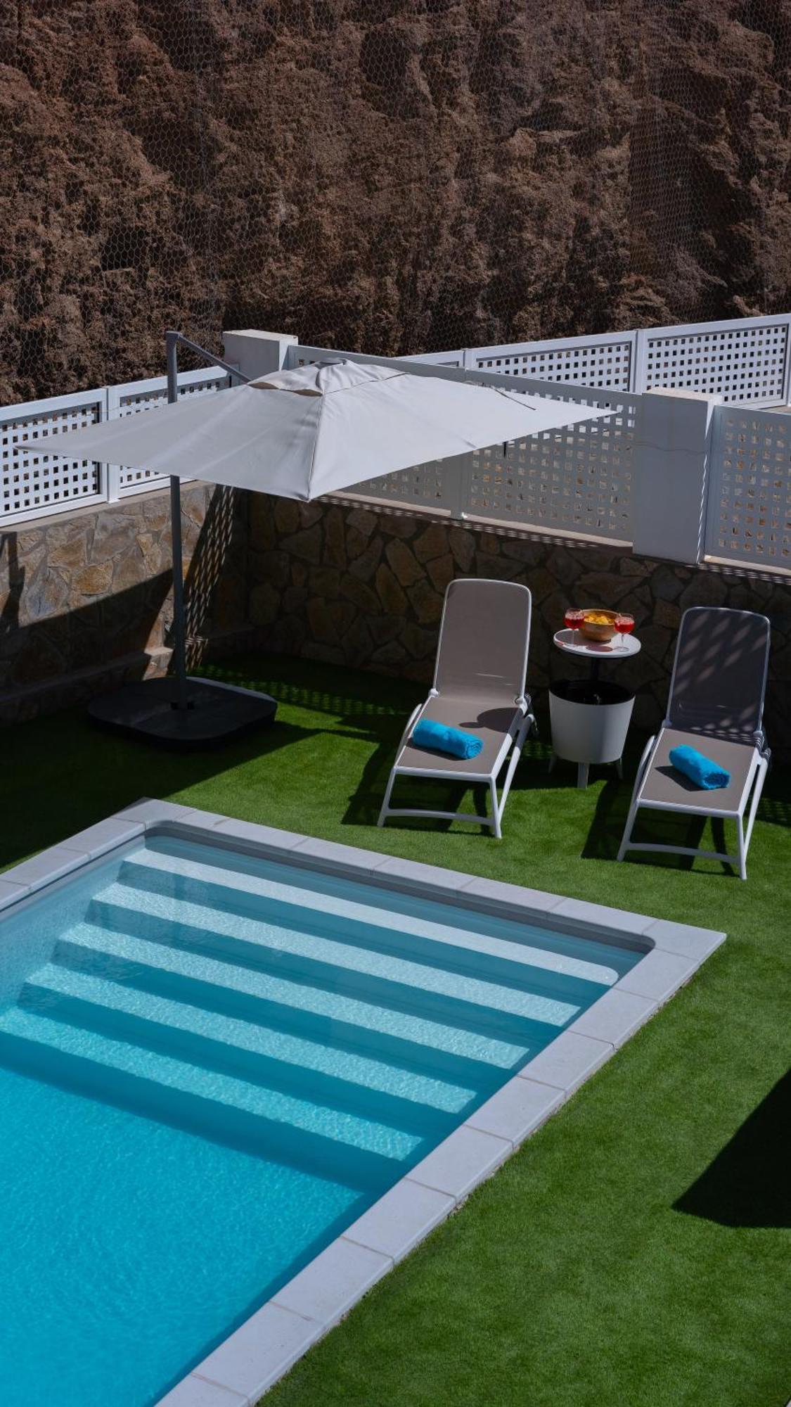 Malibu Mogan Secret Pool Villa - Piscina Privada Y Climatizada - Exclusive Heated Pool La Playa de Tauro المظهر الخارجي الصورة